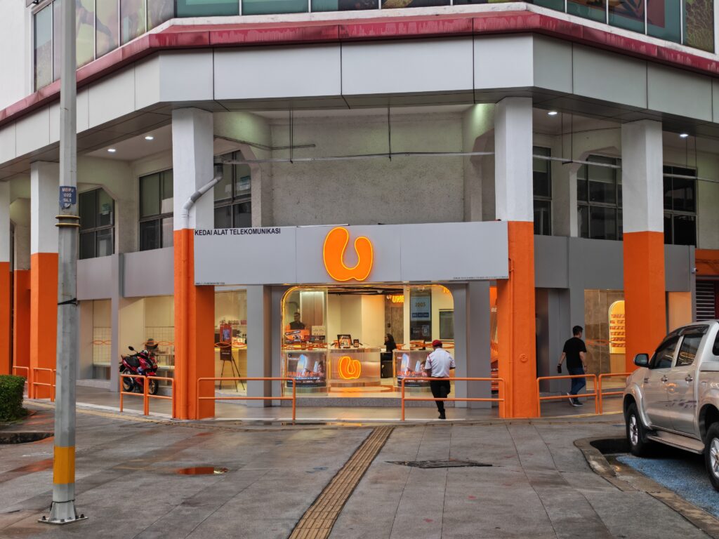 U Mobile Experience Centre Uptown Damansara Petaling Jaya Front View