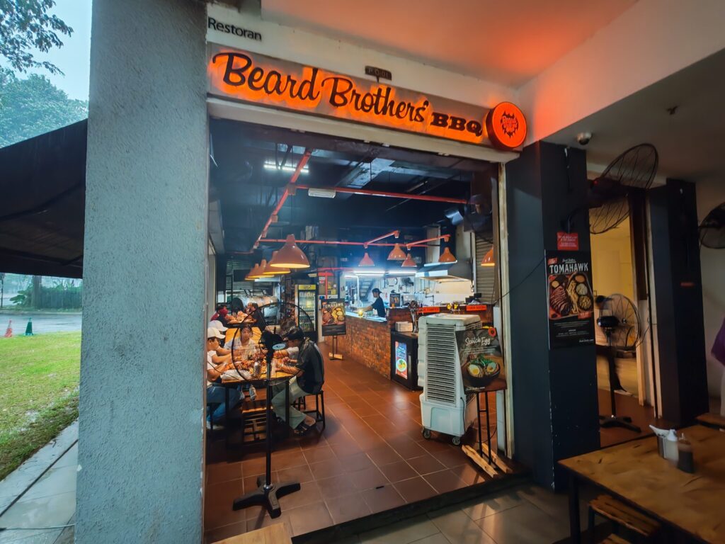 Maxis Exclusive Partner (MEP) One To One Communication Sdn Bhd SS2 Beard Brothers BBQ @ Tropicana Avenue, Petaling Jaya
