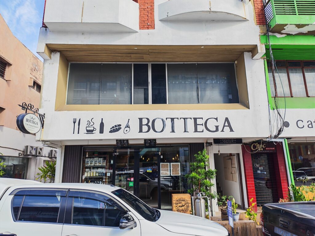 Maxis Exclusive Partner (MEP) One To One Communication Sdn Bhd SS2 Bottega (Italian Restaurant) @ Taman Megah Petaling Jaya