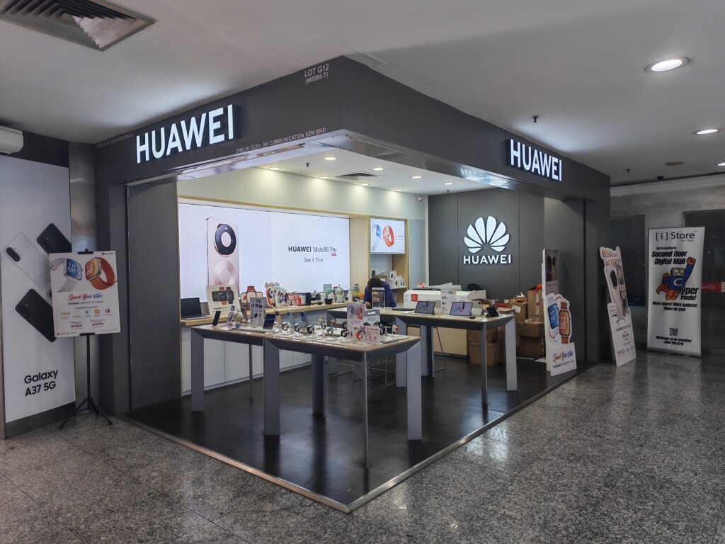HUAWEI Authorized Experience Store @ Digital Mall Petaling Jaya