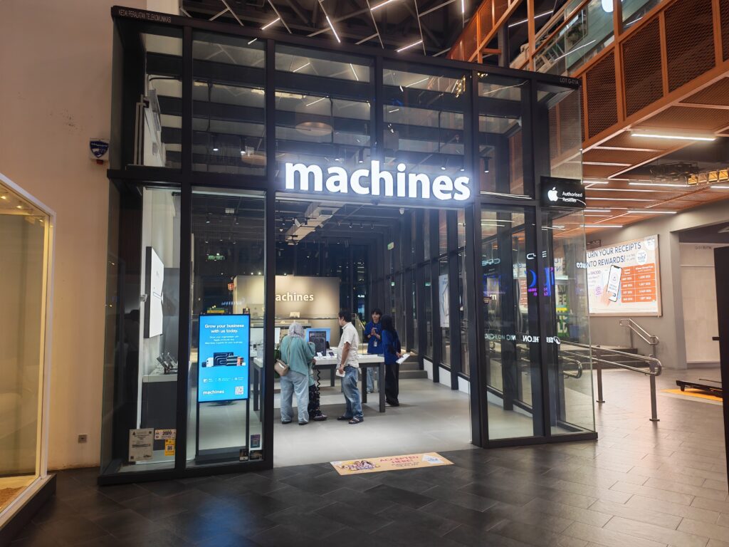 Maxis Exclusive Partner (MEP) One To One Communication Sdn Bhd SS2 Machines IPC Apple Reseller Store @ IPC Shopping Centre, Petaling Jaya