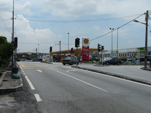 Shell Petrol Station SEA Park in Section 21, Petaling Jaya