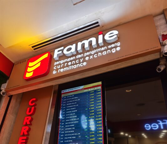 Famie Currency Exchange and Remittance Starling Mall