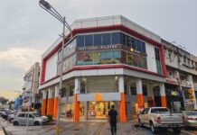 U Mobile Experience Centre Damansara Uptown Petaling Jaya Shop