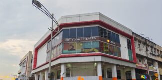 U Mobile Experience Centre Damansara Uptown Petaling Jaya Shop
