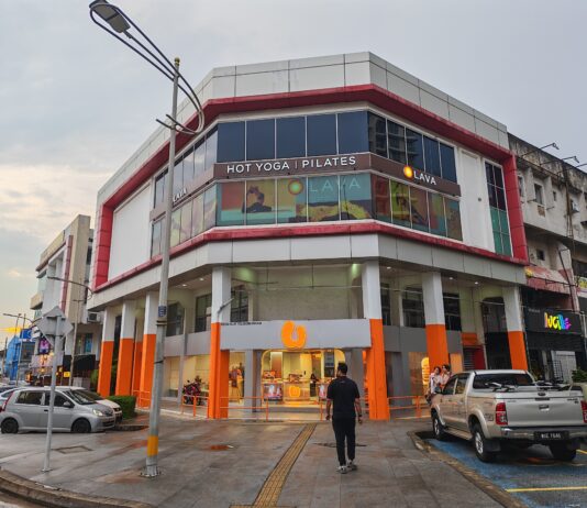 U Mobile Experience Centre Damansara Uptown Petaling Jaya Shop